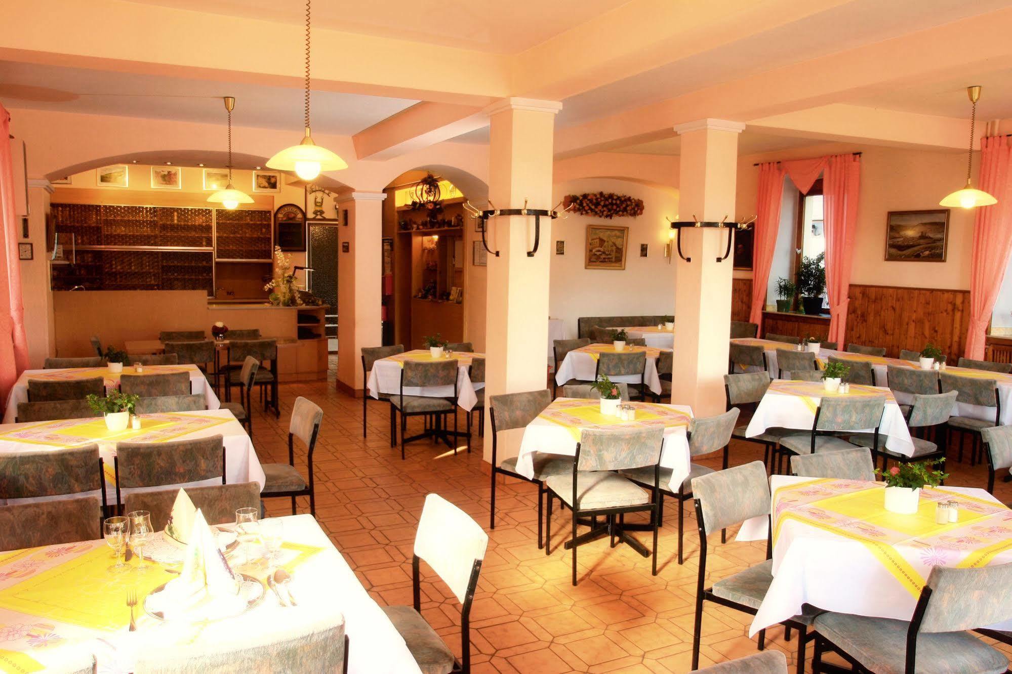 Hotel Krone Ruedesheim روديسهايم ام رين المظهر الخارجي الصورة