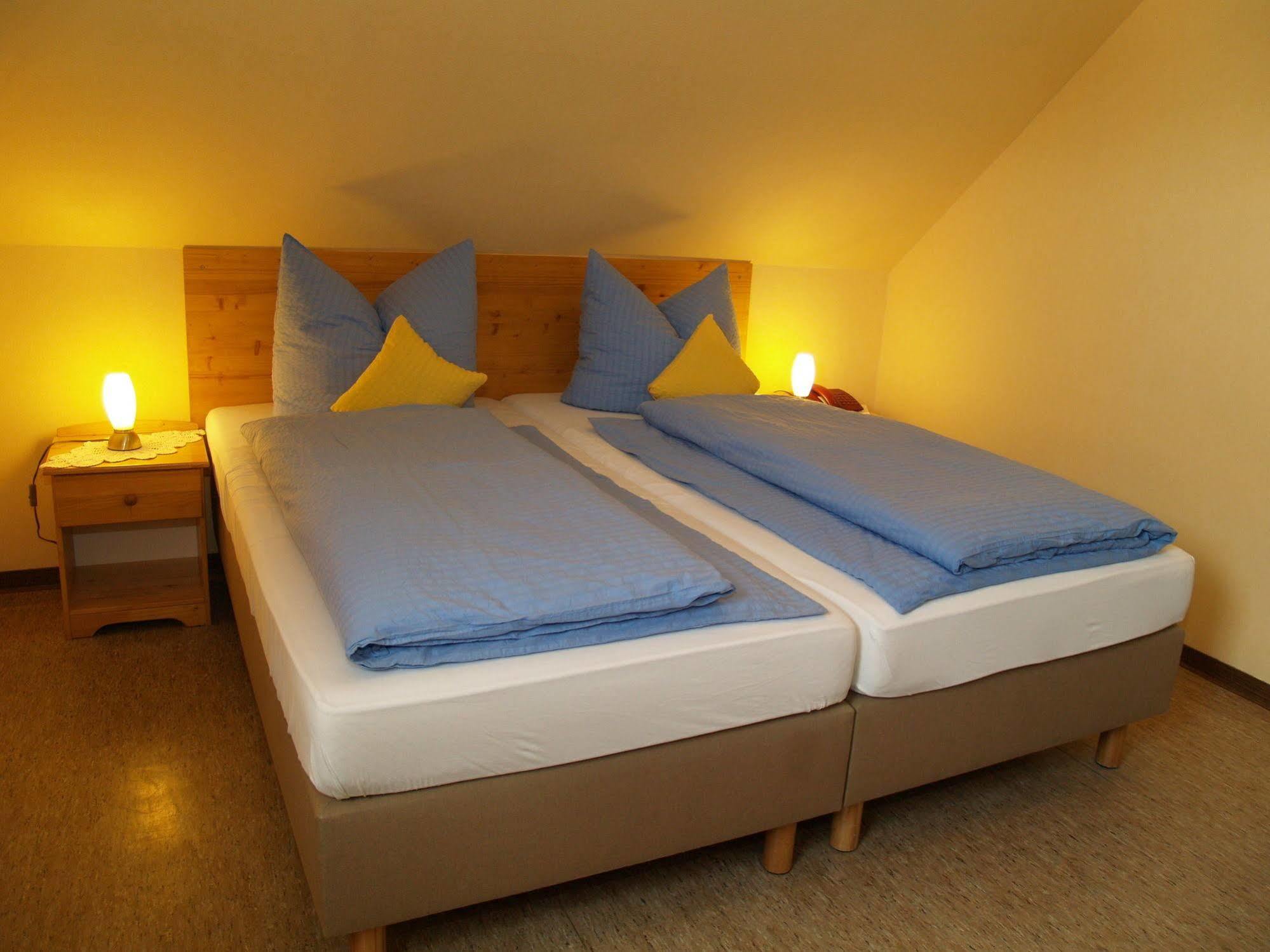 Hotel Krone Ruedesheim روديسهايم ام رين المظهر الخارجي الصورة