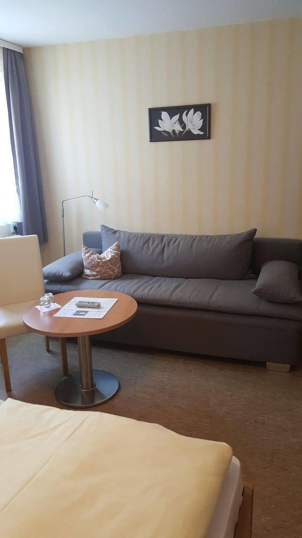 Hotel Krone Ruedesheim روديسهايم ام رين المظهر الخارجي الصورة